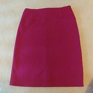 NY & company stretch pencil skirt sz 2 maroon
